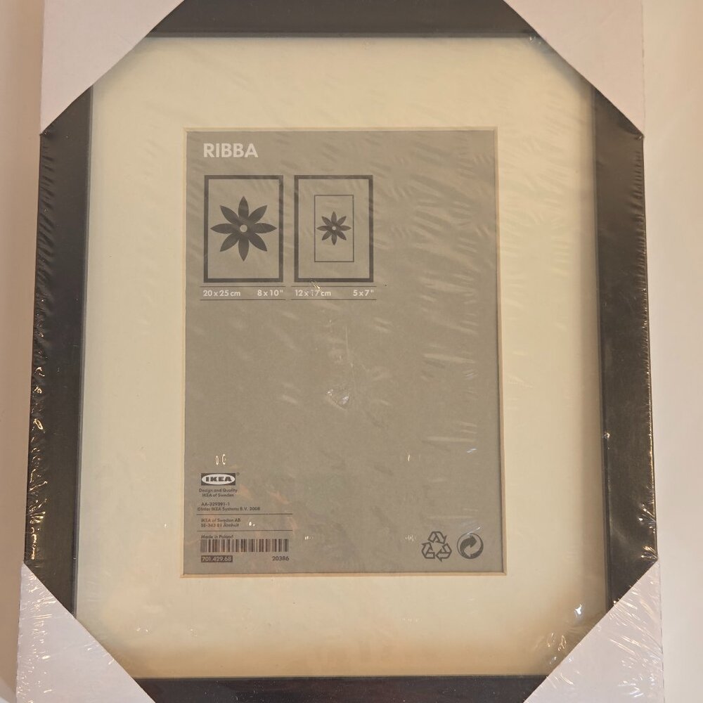 IKEA RIBBA 8x10 Frame w/ Mat, Black – New, Sealed
